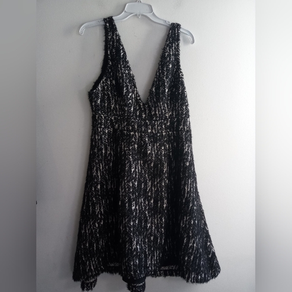 NWT Paper Crown Anthropologie Black Grey Herringbone Wool A-Line Dress Medium - Picture 2 of 10